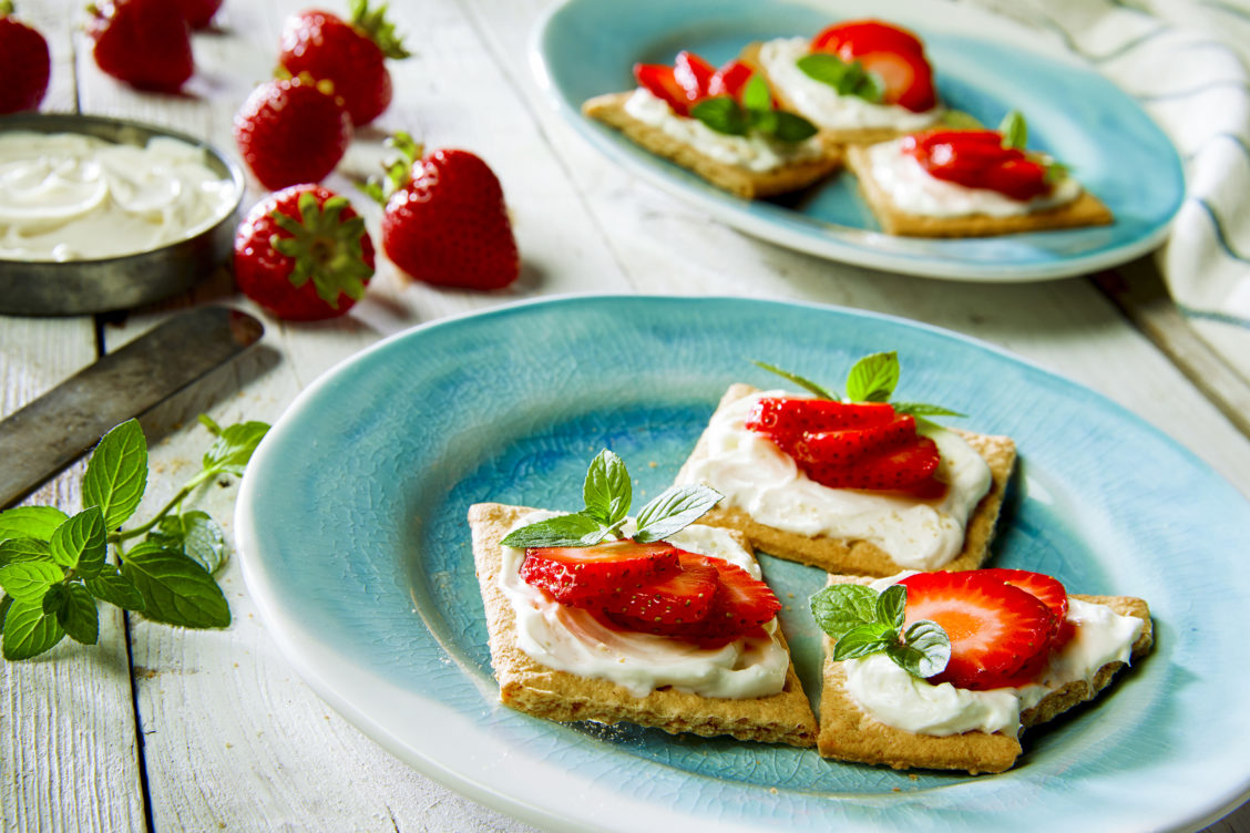 Food photography of a strawberry tart